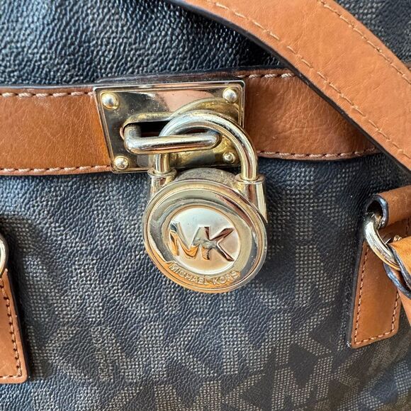 Michael Kors Hamilton Monogram Lock Gold Chain Bag Signature Large Satchel Purse - Picture 3 of 16